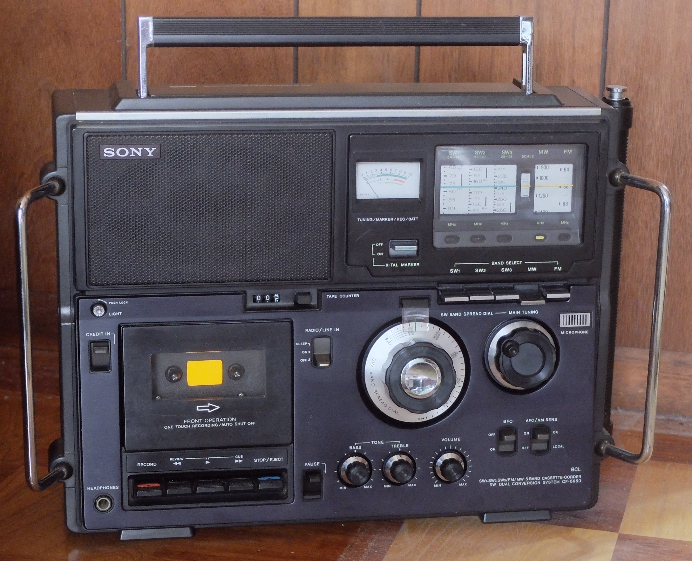 SONY ソニー CF-5950 スカイセンサー 5バンド・モノラルラジオカセットコーダー FM/MW/SW1/SW2/SW3 5バンドレシ 