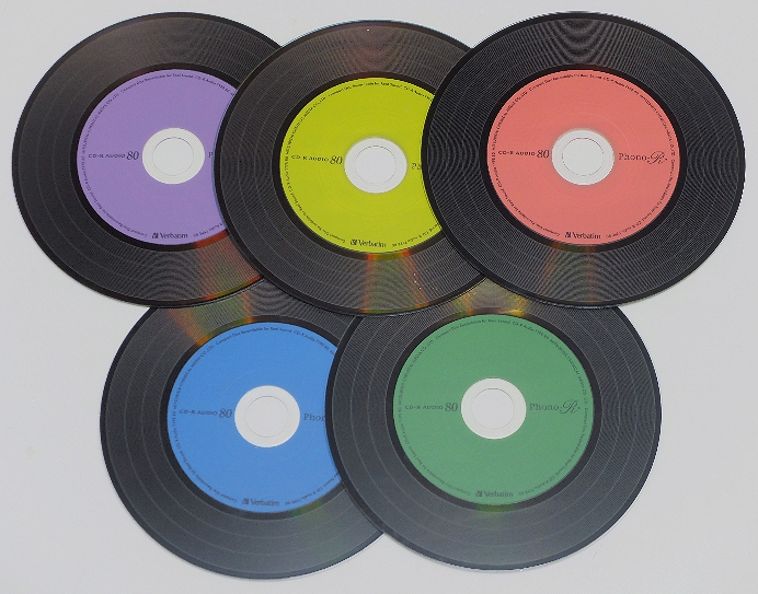 レコード盤みたいなCD | 「見た目で選ぶ」オーディオ趣味は邪道ですか？